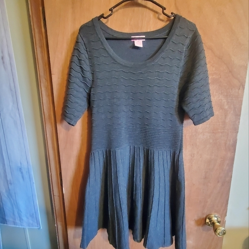 Candies sz xl. Grey sweater knit dress. Short sleeves